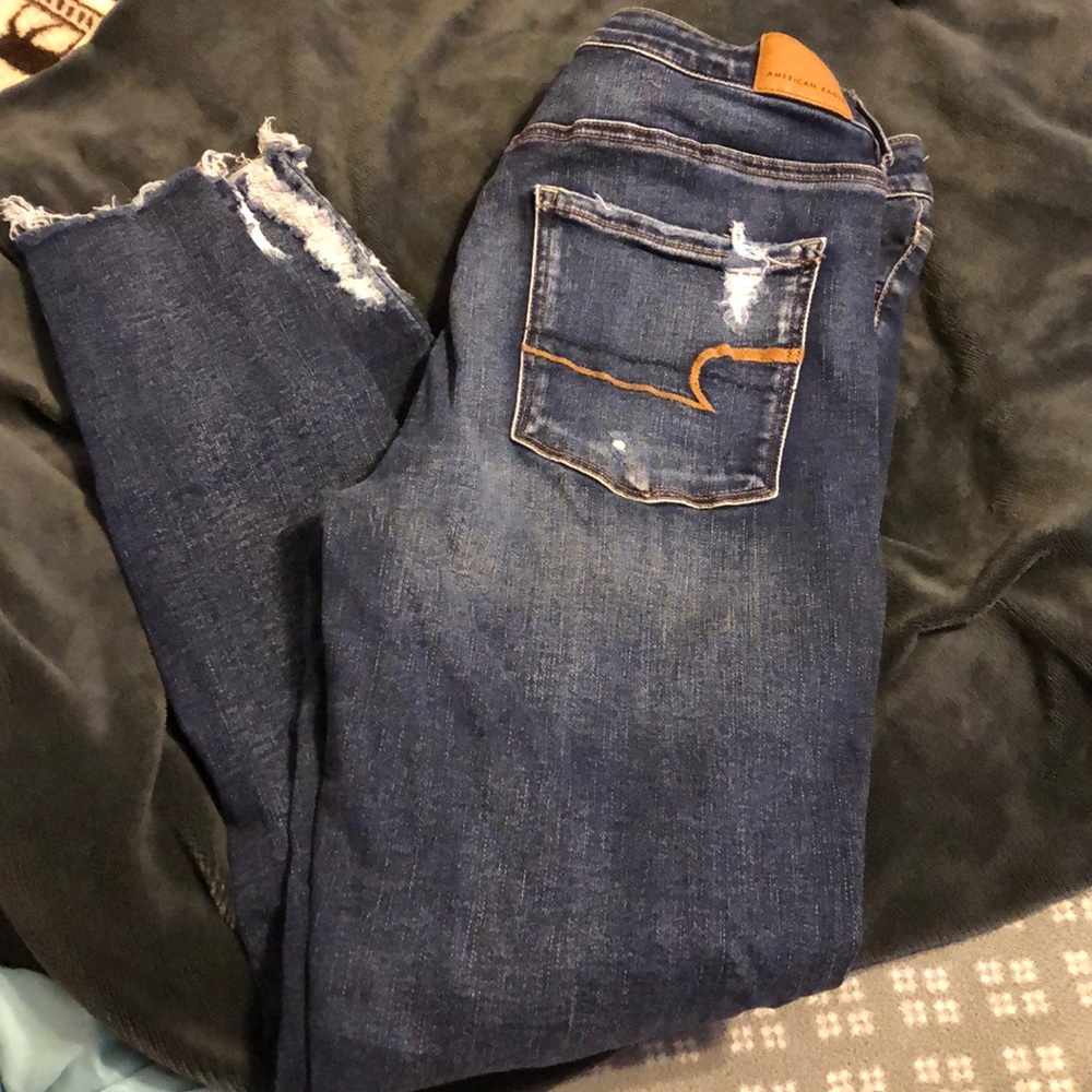 Women’s American Eagle skinny jeans